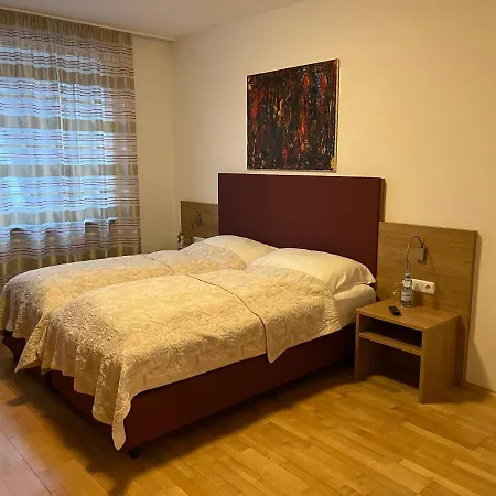 Tinschert Hotel-restaurant-partyservice Szálloda Schwertberg