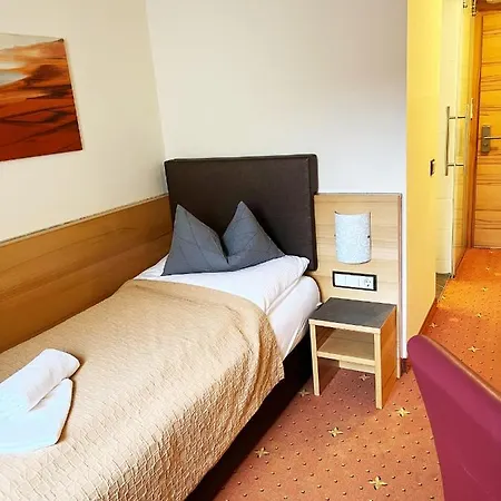 Szálloda Tinschert Hotel-restaurant-partyservice