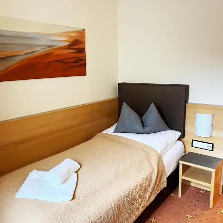 Szálloda Tinschert Hotel-restaurant-partyservice 4*