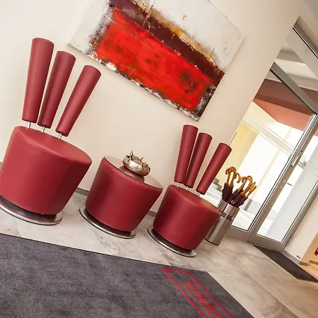 מלון Tinschert Hotel-restaurant-partyservice