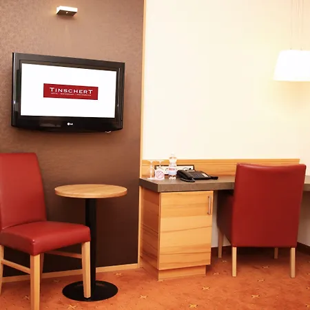 فندق Tinschert Hotel-restaurant-partyservice 4*