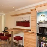 Hotell Tinschert Hotel-restaurant-partyservice 4*