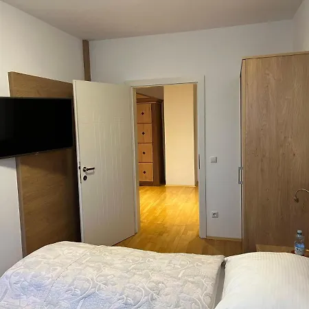 Tinschert Hotel-restaurant-partyservice Szálloda 4*