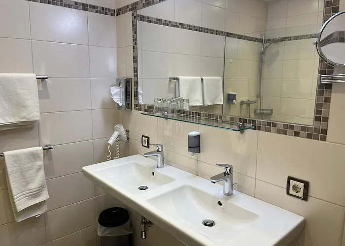 Tinschert Hotel-restaurant-partyservice Szálloda