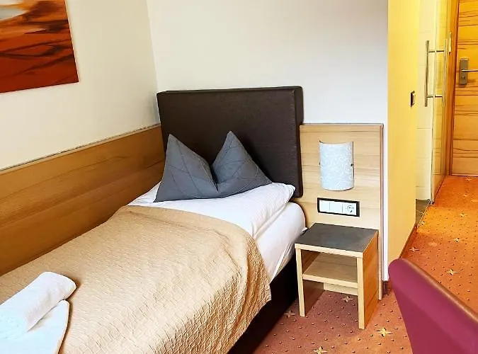 Szálloda Tinschert Hotel-restaurant-partyservice