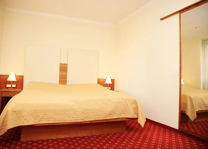 Tinschert Hotel-restaurant-partyservice Szálloda Schwertberg