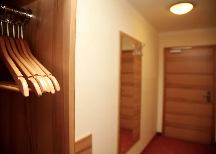 Szálloda Tinschert Hotel-restaurant-partyservice