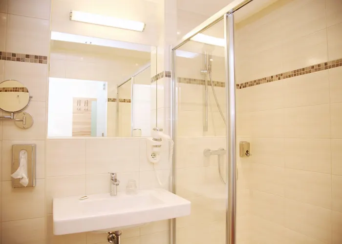 Tinschert Hotel-restaurant-partyservice Szálloda Schwertberg